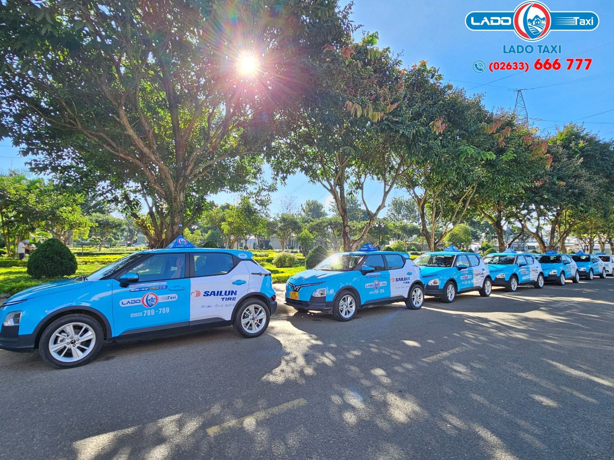 Lado Taxi luôn sẵn sàng phục vụ khách