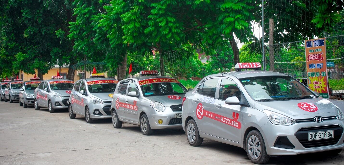 Taxi 123 luôn sẵn sàng phục vụ khách