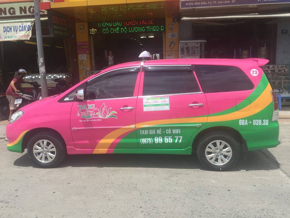 Taxi Sen Hồng