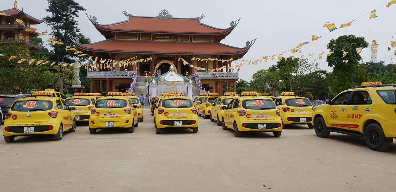 Hệ thống xe taxi Sen Vàng