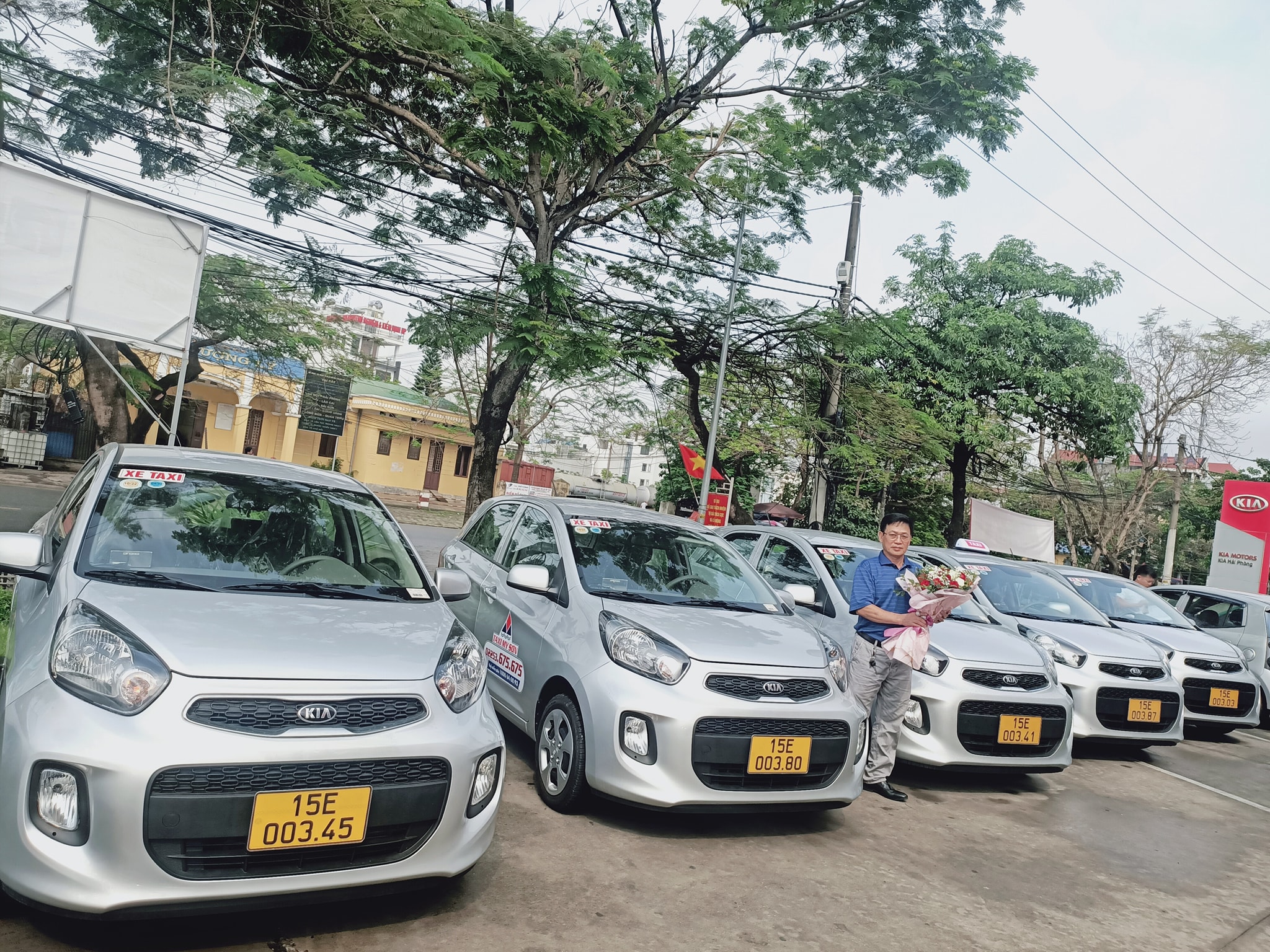 Taxi My Sơn sẵn sàng phục vụ khách