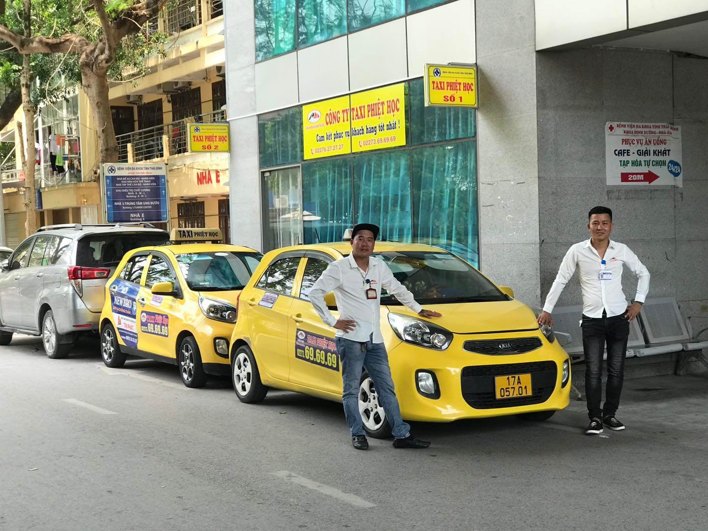 Taxi Phiệt Học