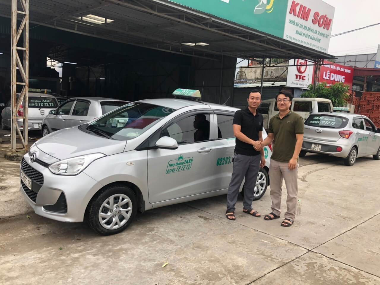 Taxi thùy Dương đồng hành cùng khách trên mọi hành trình