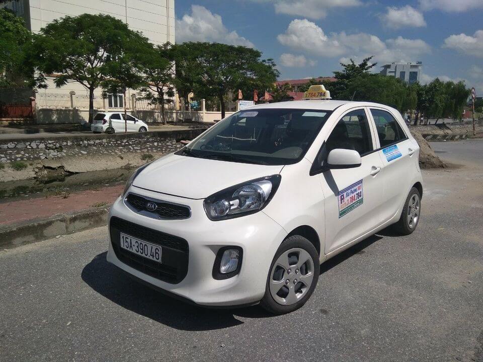 Taxi Trung Kiên đồng hành cùng khách trên mọi hành trình