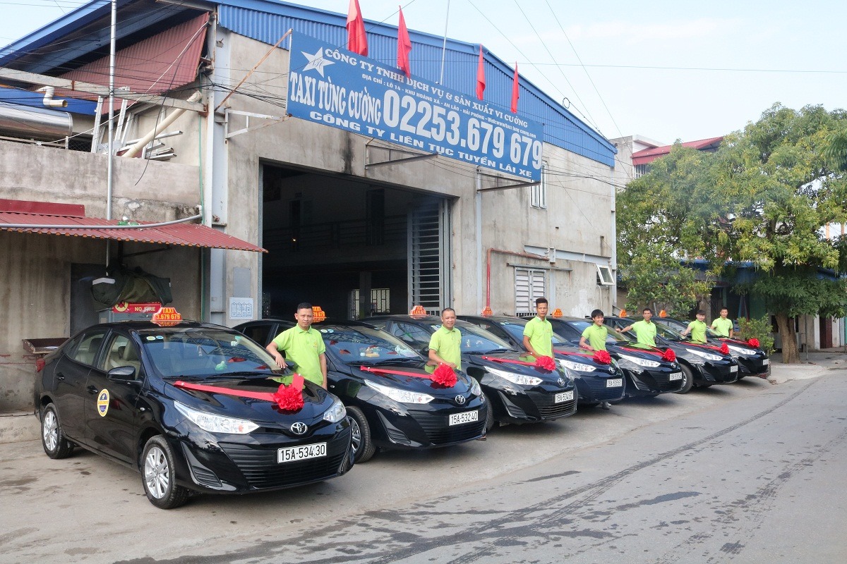 Taxi Tùng Cường sẵn sàng phục vụ khách