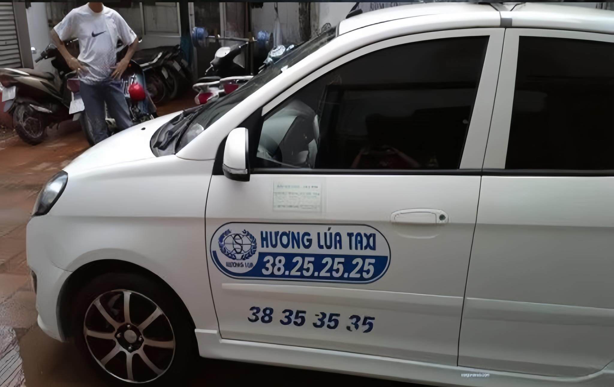 Xe Taxi Hương Lúa