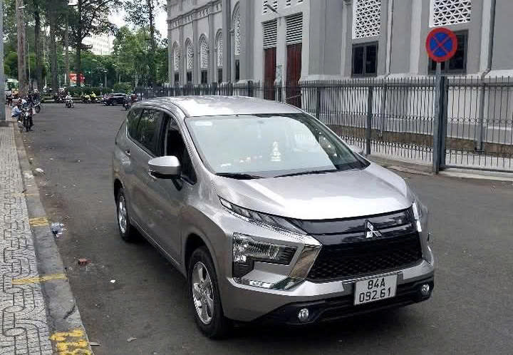 Đặt xe nhanh chóng bằng cách liên hệ tới số hotline