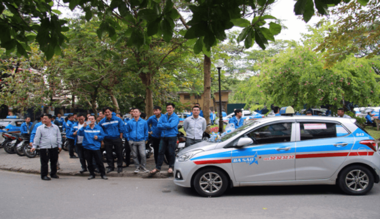 Đội ngũ nhân viên Ba Sao Taxi